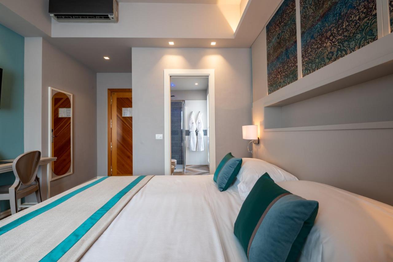 Hotel Monte Rosa كيافاري المظهر الخارجي الصورة