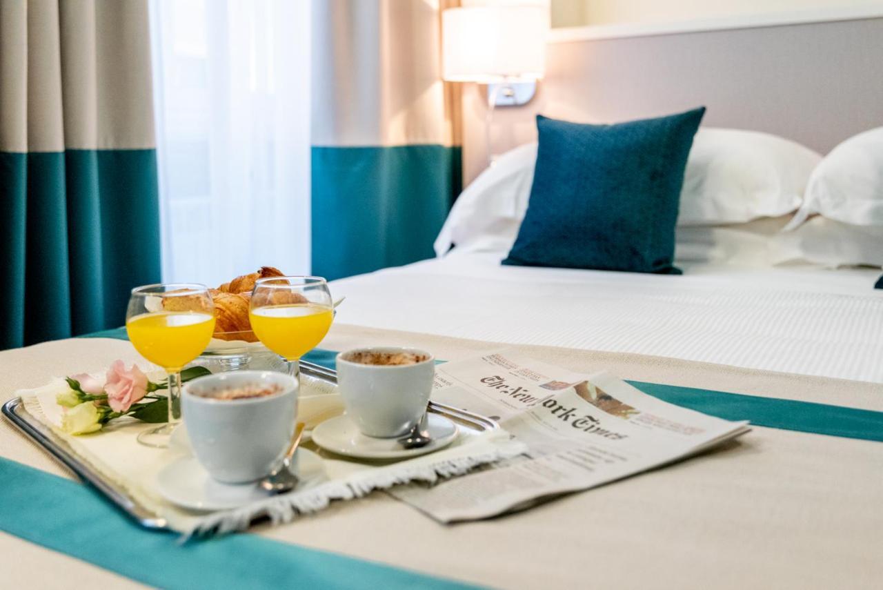 Hotel Monte Rosa كيافاري المظهر الخارجي الصورة