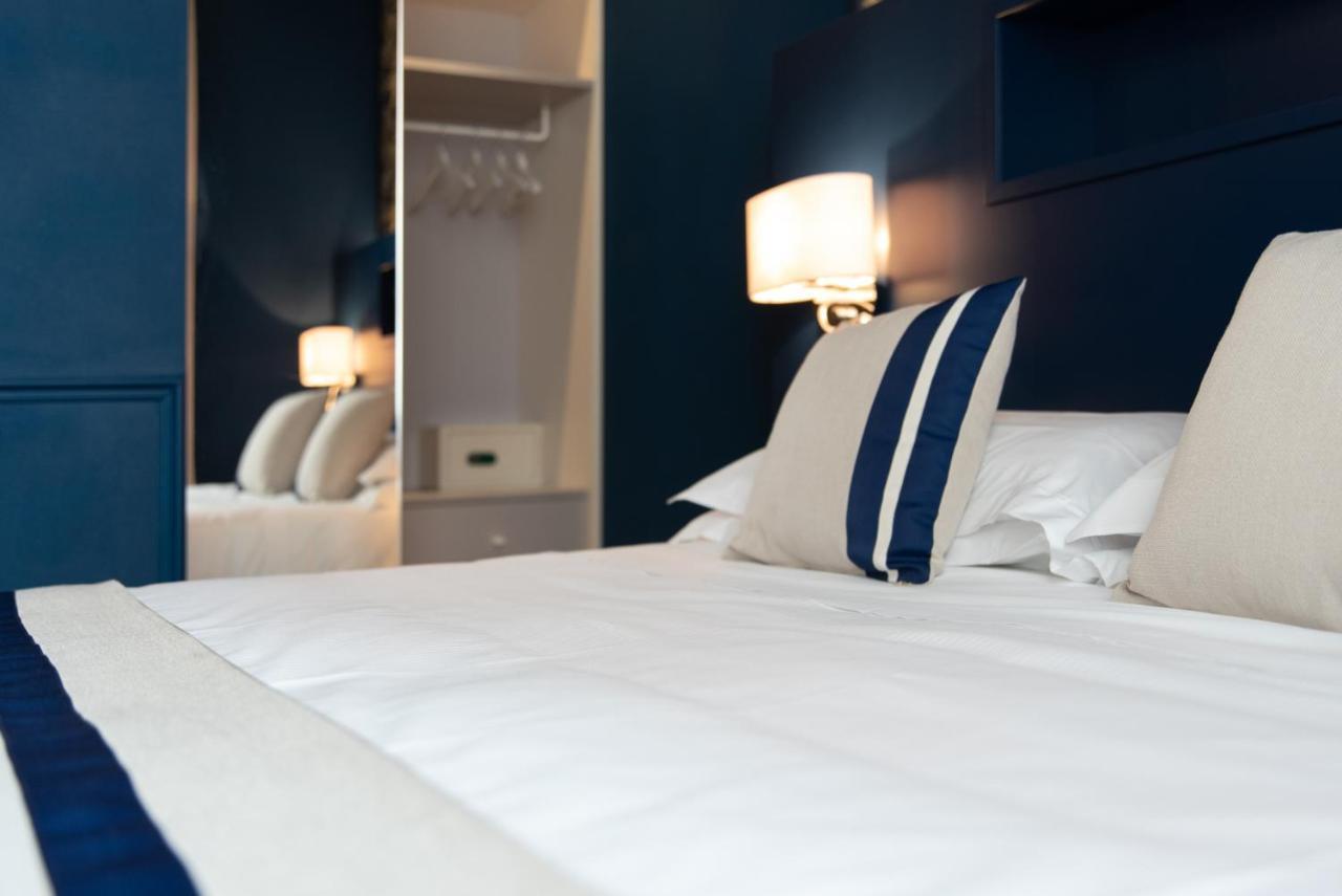 Hotel Monte Rosa كيافاري المظهر الخارجي الصورة